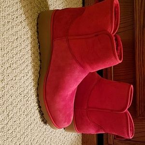 Red ugg new boots